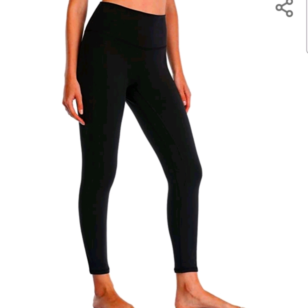 Black Leggings- Brand Yunoga